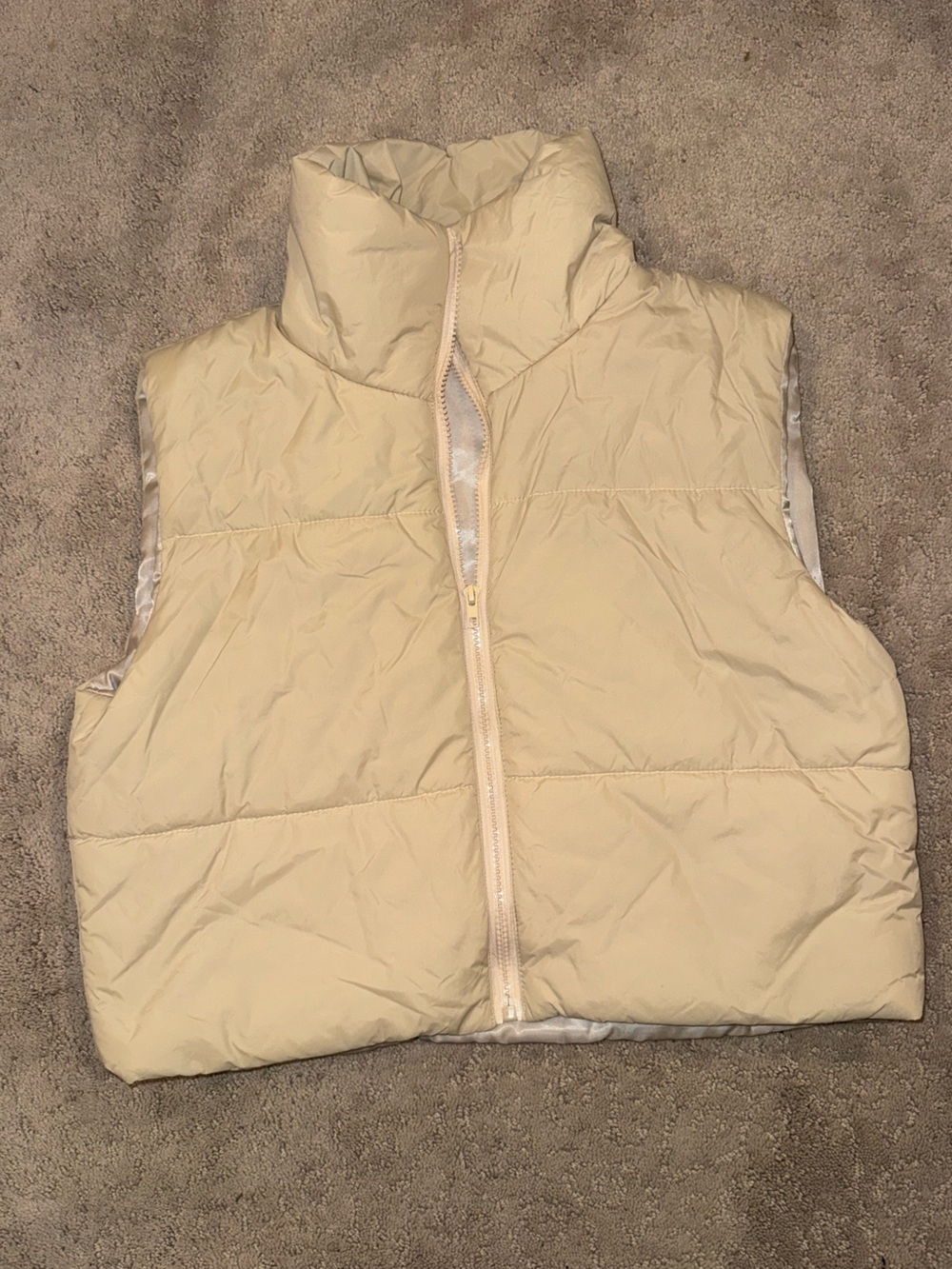 SHEIN Cream Quilted Puffer Vest with Stand Collar